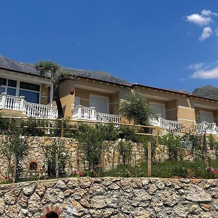 Essos Villas Dhërmi Eksteriør billede